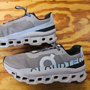 On Cloudmonster Men's running shoes   SIZE 12    Like New!!!!!